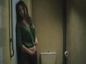 Emilie Deville in Violence elle seule (2011) 10