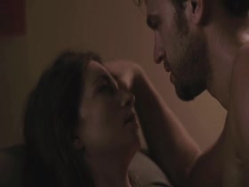 Emilie Deville in Violence elle seule (2011) 4