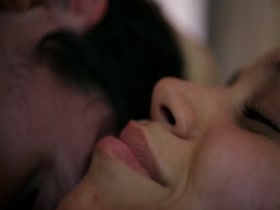 Claudia Muniz, Olivia Manrufo in Jirafas (2013) 2