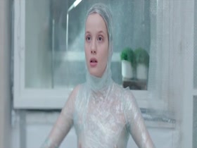Nora Lili Hoerich in Szabadeses (2014)