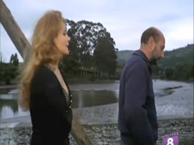 Carmen Sevilla in La loba y la paloma (1974) 12