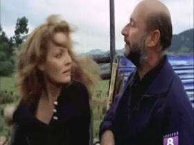 Carmen Sevilla in La loba y la paloma (1974) 16