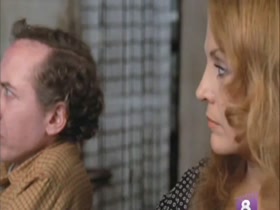 Carmen Sevilla in La loba y la paloma (1974) 7