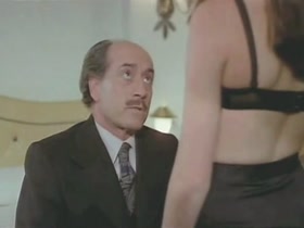 Isabel Mestres in Jugando a papas (1978) 2
