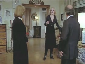 Isabel Mestres in Jugando a papas (1978) 7