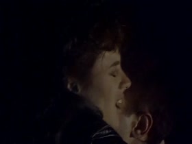 Emma Suárez in La blanca paloma (1989) 9