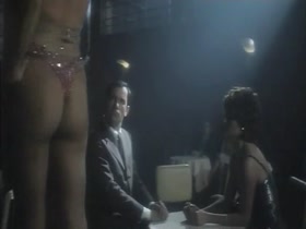 Esperanza Roy in El Sacerdote (1978) 11