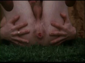 Pink Flamingos explicit blowjob scene 20