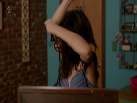 Zooey Deschanel in New Girl S1Ep8 7
