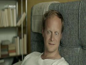 Lisa Hagmeister in Komm Schon S01E03 (2015) 11