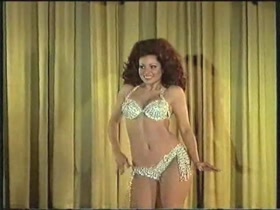 Iris Chacon in Eva, ¿que hace ese hombre en tu cama (1975) 20