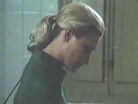 Africa Pratt boobs , Underwear In De profesion polgamo (1975) 17