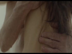 Uisenma Borchu in Schau mich nicht so an (2015) 10