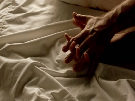 Jennifer Connelly Explicit , Butt in House of Sand and Fog (2003) 20