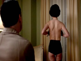 Linda Cardellini in Mad Men S06E07 17