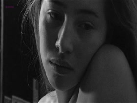 Isild Le Besco in A tout de uite (2004) 6