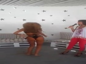 Anastasia Giousef showing some moves 13