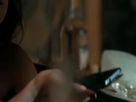Alice Braga in Queen of the South s1e01 11