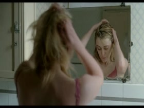 Valeria Bruni Tedeschi Bikini , Beach scene in 5x2 2