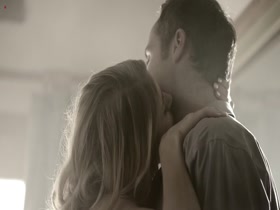 Jules Hartley in Femme Fatales s01e09 6