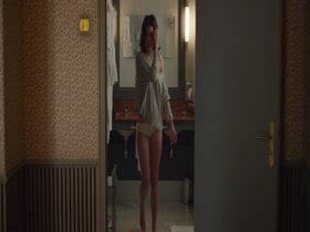 Adele Exarchopoulos Hot , Nude In perdument (2016) 18