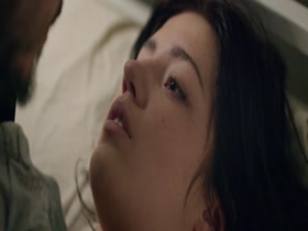 Adele Exarchopoulos Cleavage , boobs In perdument (2016) 2