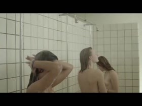 Victoria Carmen Sonne in Vanilje 8