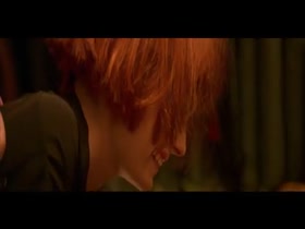 Lara Flynn Boyle hot scene in Mobsters 15