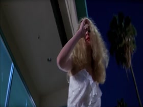 Heather Graham, Julianne Moore in Boogie Nights (1997) 20