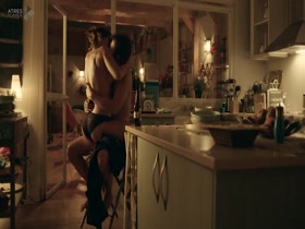 Belen Lopez, Lisi Linder in Mar De Plastico (2015) s01e04 16