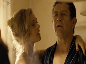 Belen Lopez, Lisi Linder in Mar De Plastico (2015) s01e04 2