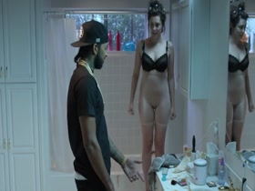 Rachel Bloom in Сrazy ex-girlfriend s01e01 (2015) 14