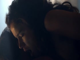 Hanna Mangan Lawrence Bathtub , Sensual in Spartacus: Vengeance (series) (2010) 9