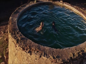 Mia Wasikowska in Tracks (2013)