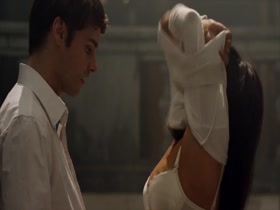 Roxanne Pallett in Wrong Turn 6 (2014) 10