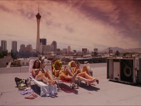 Laura Prepon & Jo Newman in Lay the Favorite (2012) 4