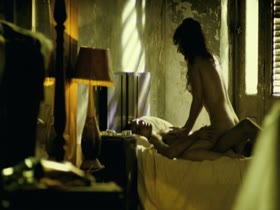 Natalia Verbeke in Arritmia (2007)  18