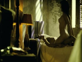 Natalia Verbeke in Arritmia (2007)  20