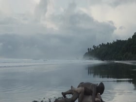 Adriana Ugarte Interracial , Kissing In Palmeras en la nieve (2015) 12