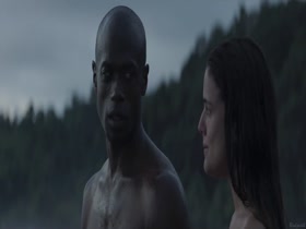 Adriana Ugarte Interracial , Kissing In Palmeras en la nieve (2015) 19