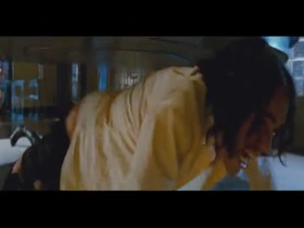 Jennifer Garner on top , hot scene in Arthur 6
