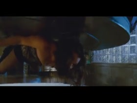 Jennifer Garner on top , hot scene in Arthur 7
