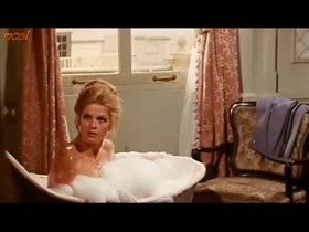 Karin Schubert in Tutti per Uno Botte per Tutti (1973) 14