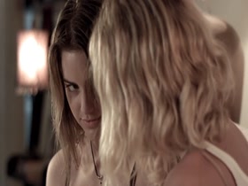 Brianna Joy Chomer & Jessica Lauren in Nune 5