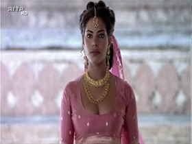 Indira Varma in Kama Sutra: A Tale of Love (1996) 18