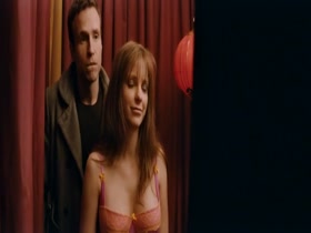 Anna Faris, Rose Byrne in I Give It a Year (2013) 11