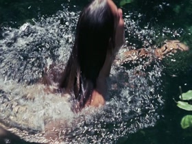 Jenny Agutter Outdoor , Vinage in Walkabout (1971) 14