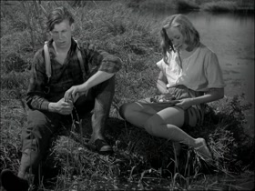 Tove Maes in Ditte menneskebarn (1946) 15