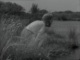 Tove Maes in Ditte menneskebarn (1946) 4
