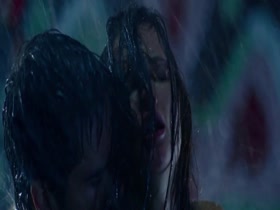 Paulina Andreeva in Sarancha (2014) 6